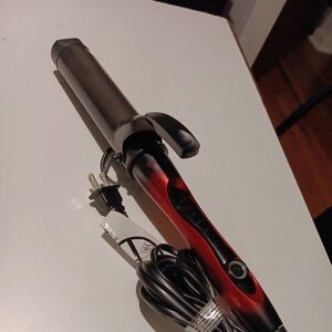 CHI LAVA CURLING IRON